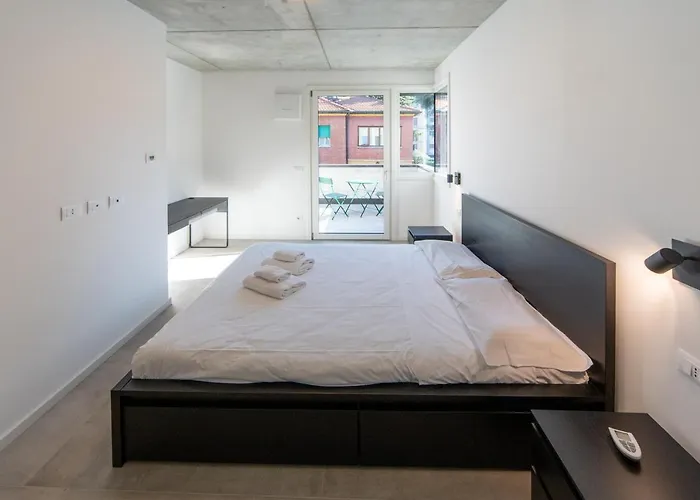 Housmart Toscana 53 White