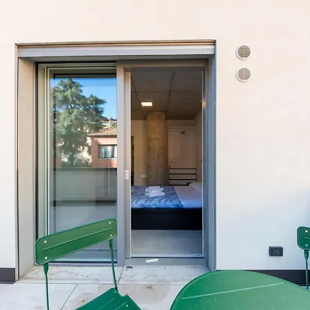 Апартаменты Housmart Toscana 53 White Болонья